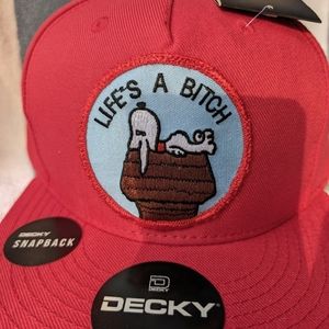 Snoopy Hat, Charlie Brown Snoopy hat, red Snoopy Vintage flatbrim DECKY snapback